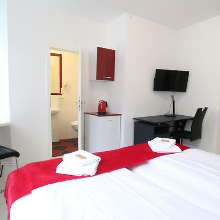 Gaestehaus Kronenstrasse Schwetzingen Esterno foto