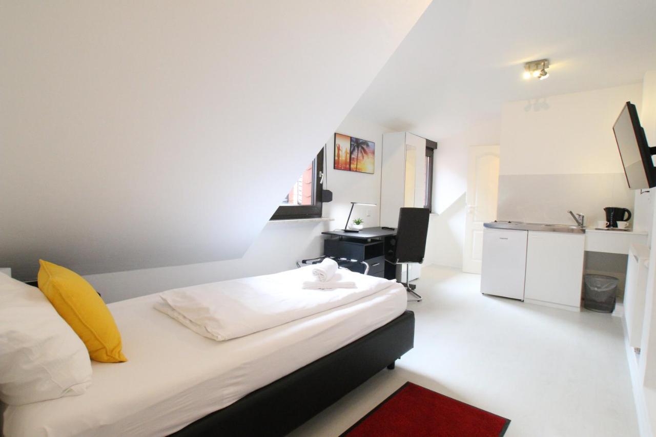 Gaestehaus Kronenstrasse Schwetzingen Esterno foto